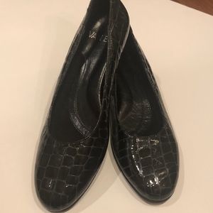 Vaneli - Black patent loafers